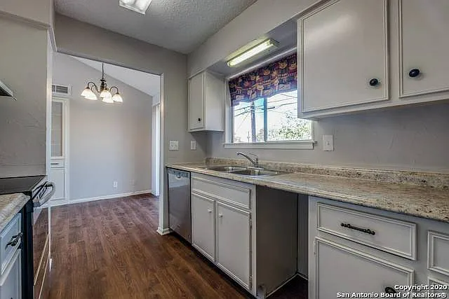 9503 Powhatan Dr #102 - Photo 6 of 13