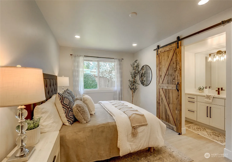 13604 116th Pl Ne - Photo 5 of 15