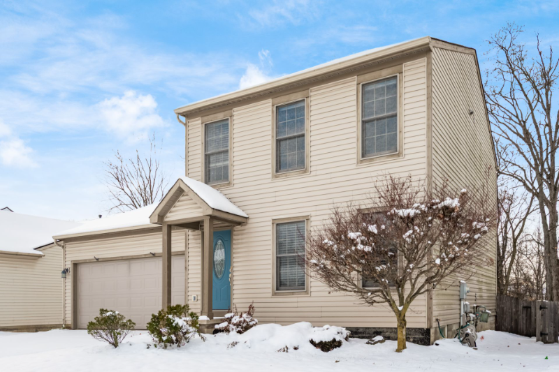 8651 Olenbrook Dr - Photo 2 of 39