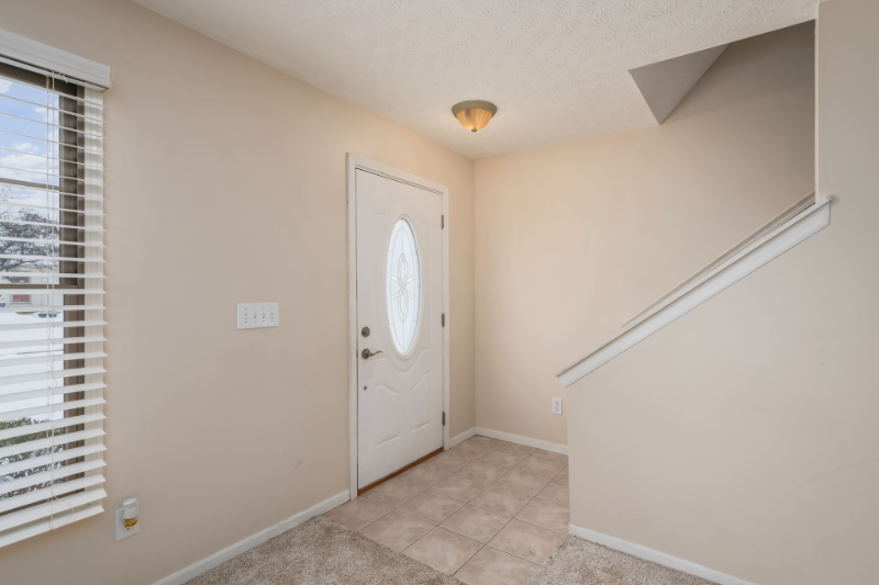 8651 Olenbrook Dr - Photo 6 of 39