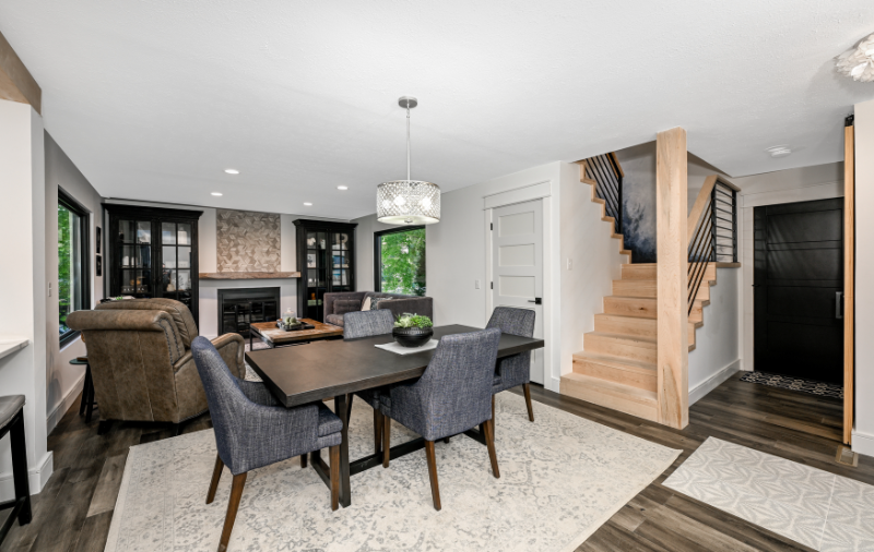 3695 Englewood Dr - Photo 6 of 14