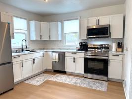 featured image of 735 N 6th Ave