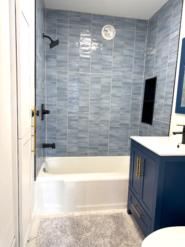 735 N 6th Ave - Photo 7 of 8