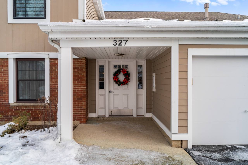 327 Wildberry Ct #2C - Photo 2 of 12