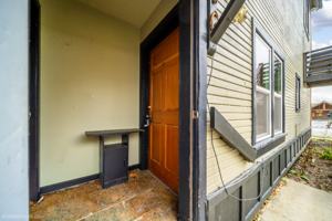 featured image of 802 Pine St #4