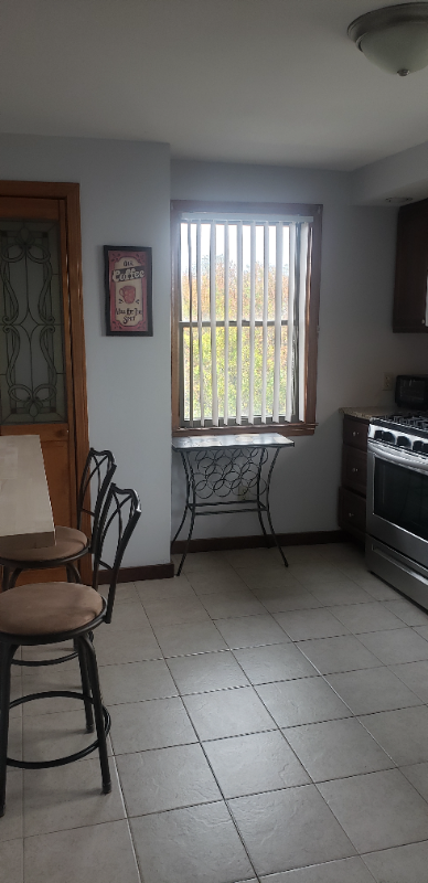 19 Crest Ave - Photo 4 of 18