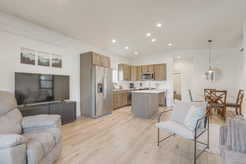 1403 Windsor Dr #E - Photo 2 of 19