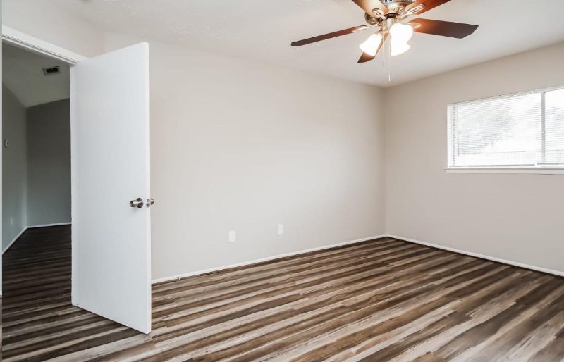 4516 Tylergate Dr - Photo 5 of 8