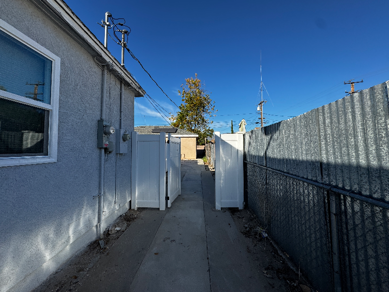 1122 Magnolia Ave #ADU - Photo 7 of 11