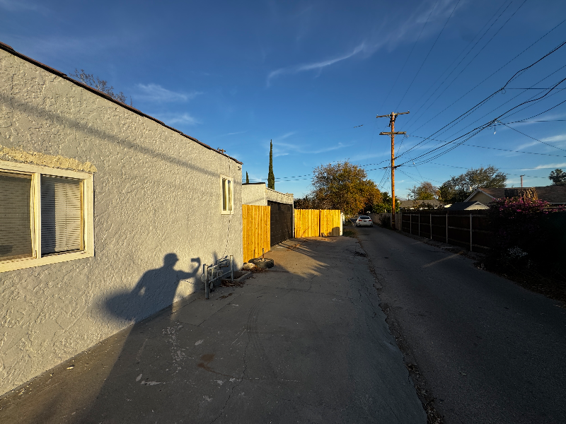 1707 N Pershing Ave - Photo 2 of 13