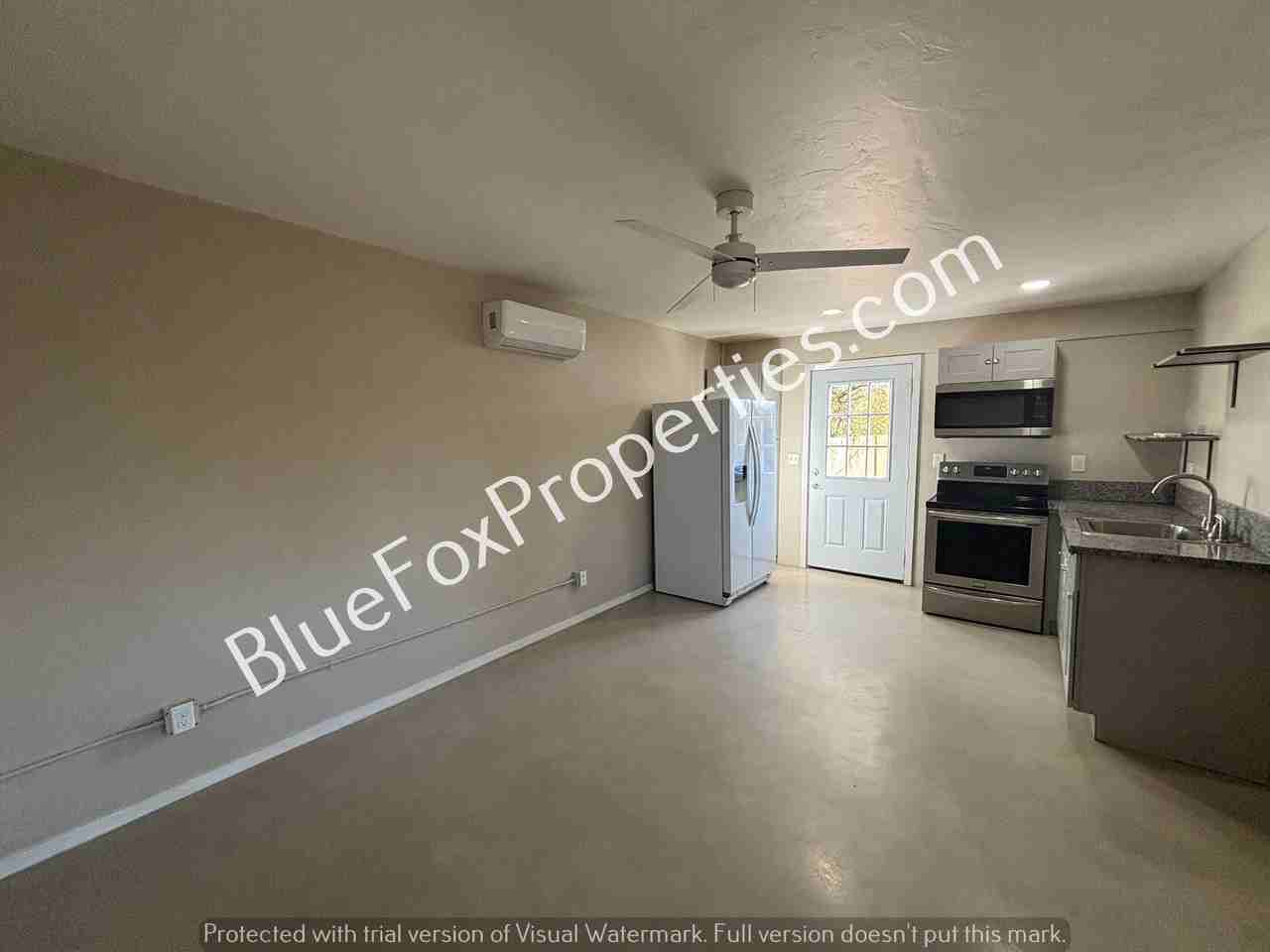 2641 N Fontana Ave #2 - Photo 3 of 12