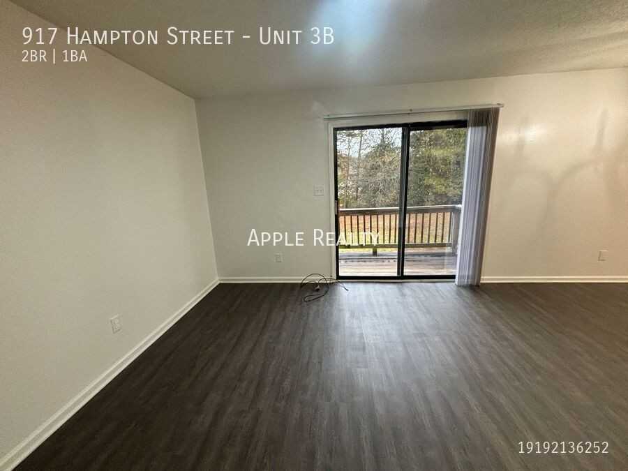 917 Hampton St #3B - Photo 4 of 15