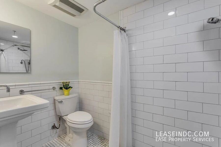 1507 Vermont Ave Nw #1 - Photo 6 of 17