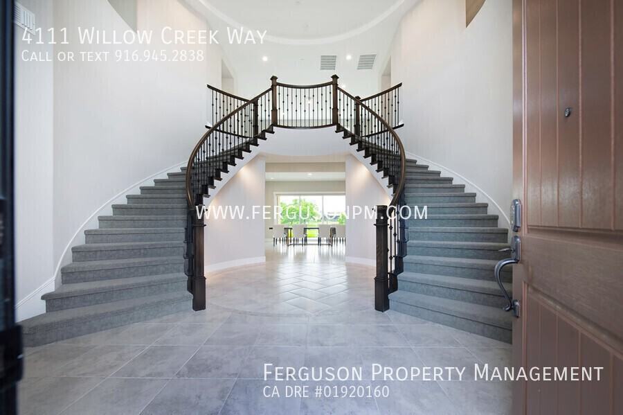 4111 Willow Creek Way - Photo 7 of 50