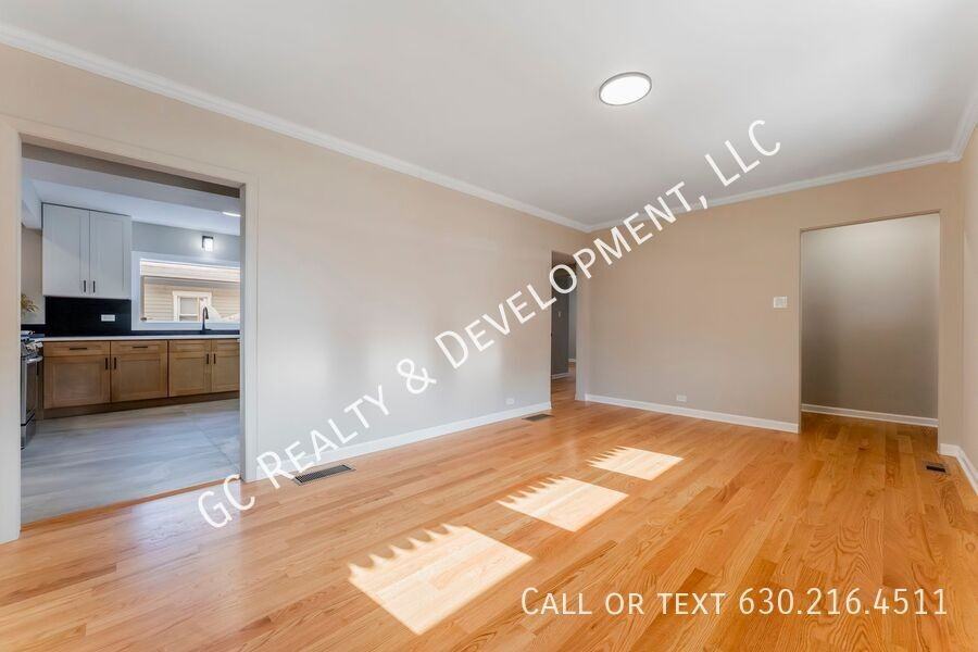 3303 Division St - Photo 4 of 33