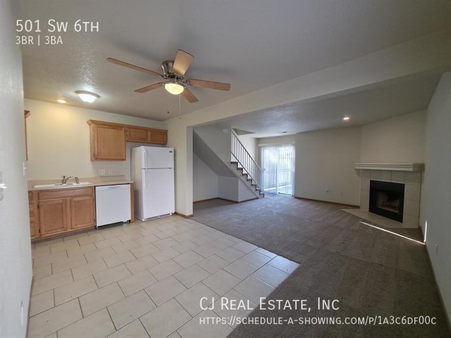 501 Sw 6th St - Photo 2 of 11