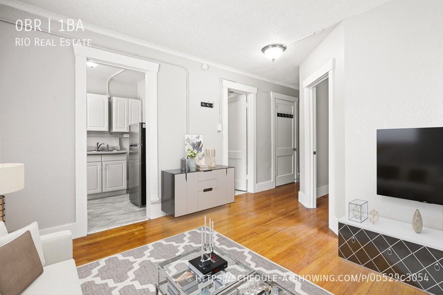 1115 N Logan St #106 - Photo 3 of 39