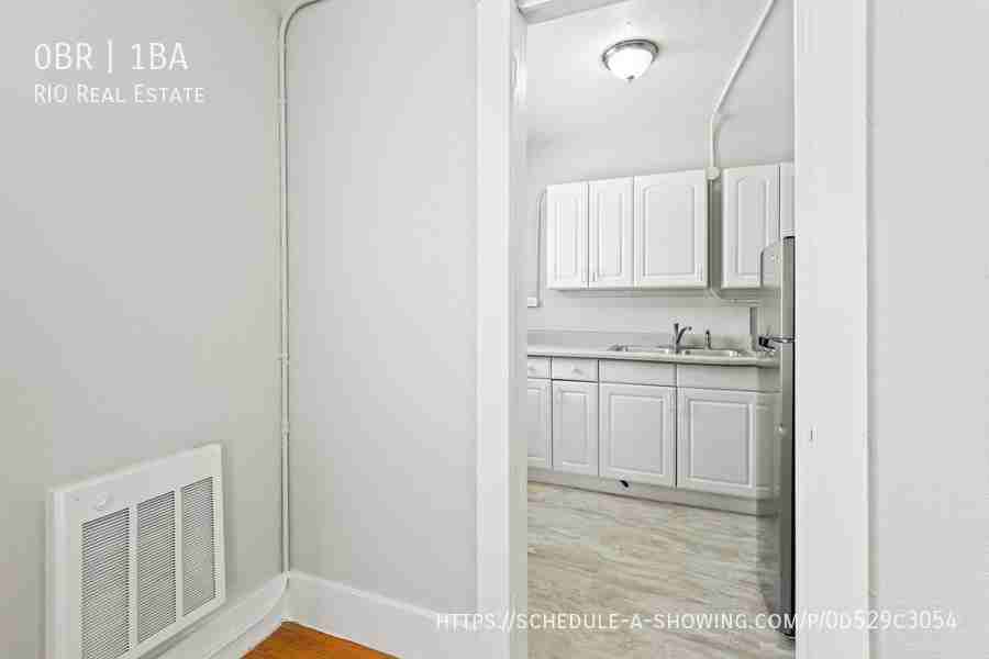 1115 N Logan St #106 - Photo 7 of 39