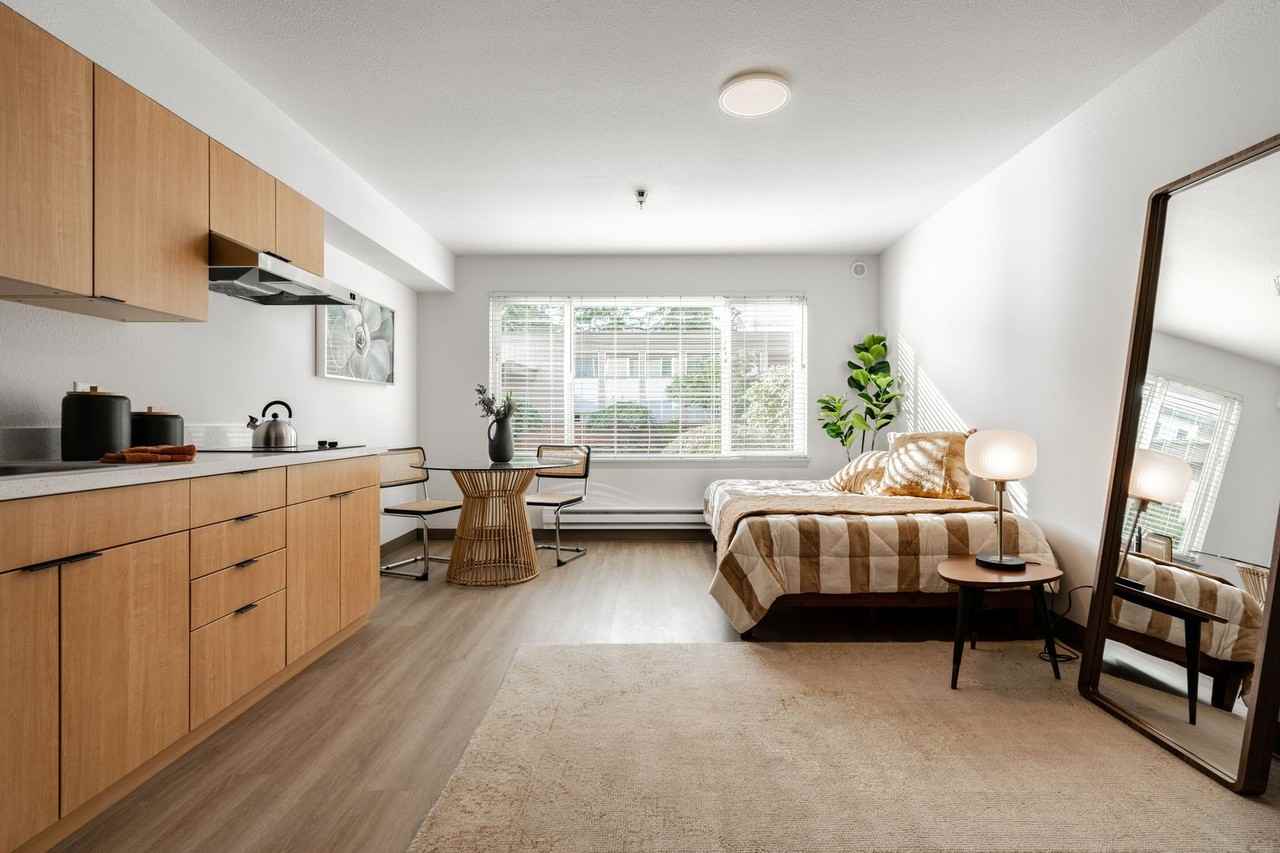 Crossroads Garden Apartments - Photo 3 of 50