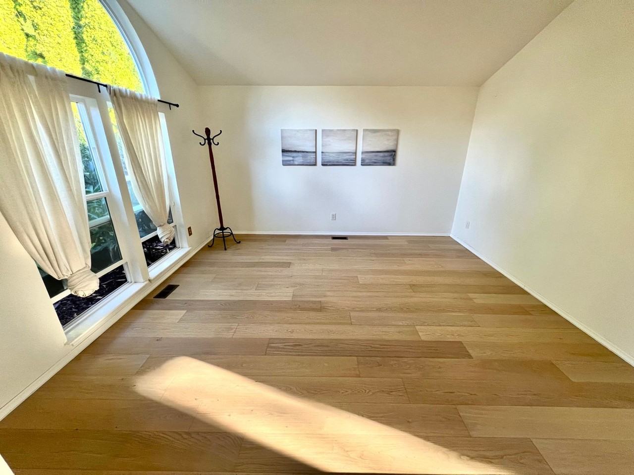 20915 Ne 17th St - Photo 4 of 32