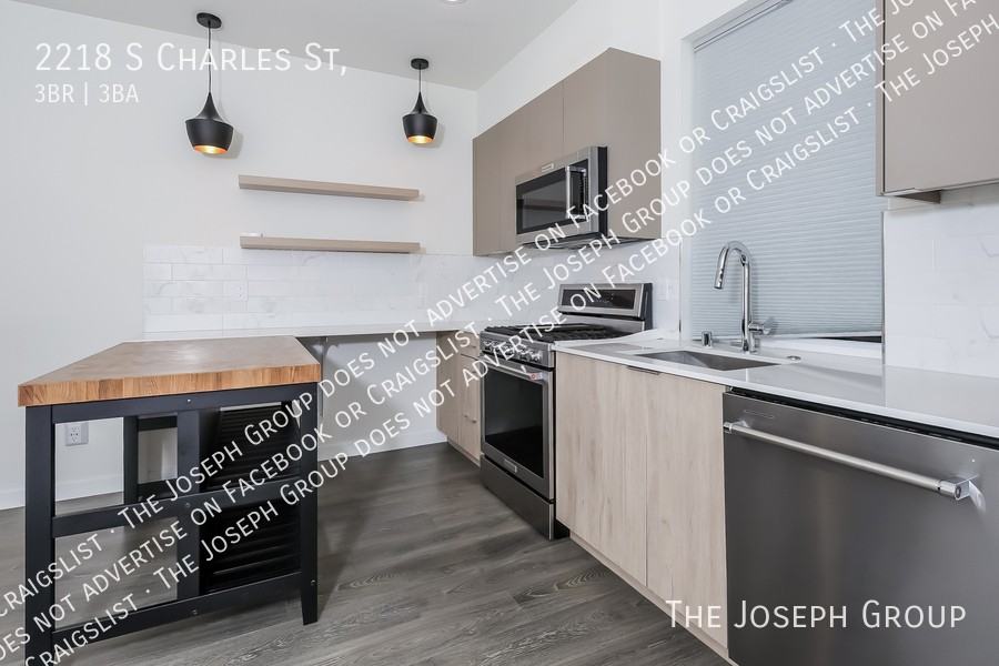 2218 S Charles St - Photo 4 of 28