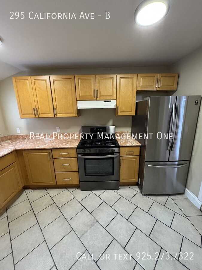 295 California Ave #B - Photo 6 of 21