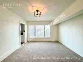 featured image of 1054 E 7th St