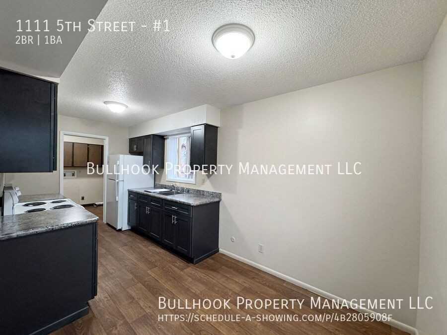 1111 5th St #1 - Photo 4 of 22