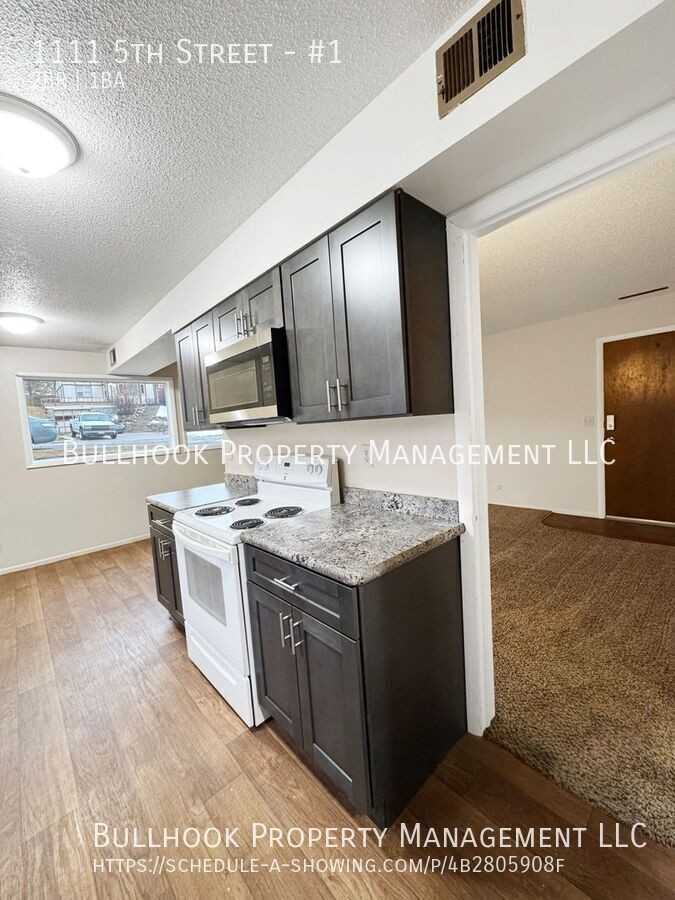 1111 5th St #1 - Photo 5 of 22