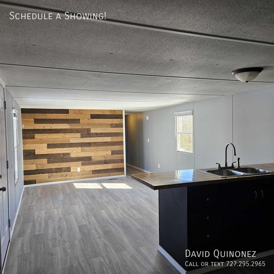 5722 Blissfield Ct - Photo 2 of 10