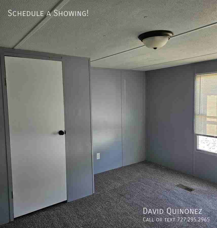 5722 Blissfield Ct - Photo 5 of 10