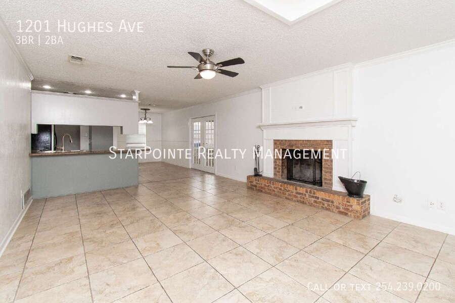 1201 Hughes Ave - Photo 6 of 23