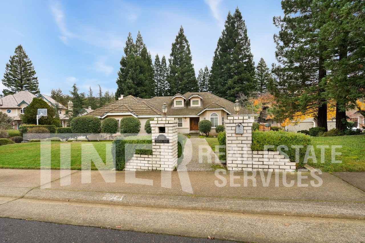 3921 Rawhide Rd - Photo 5 of 36