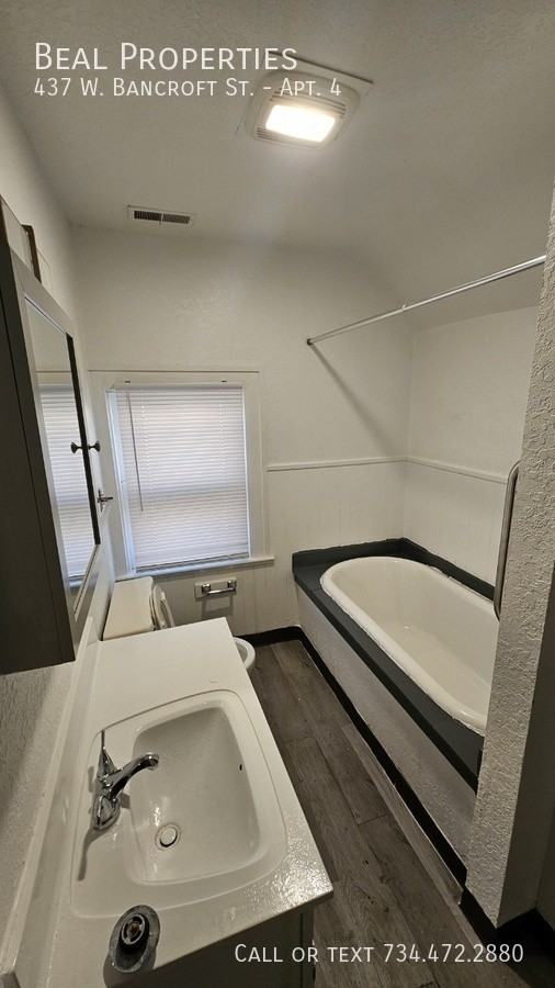 437 W Bancroft St #4 - Photo 4 of 8