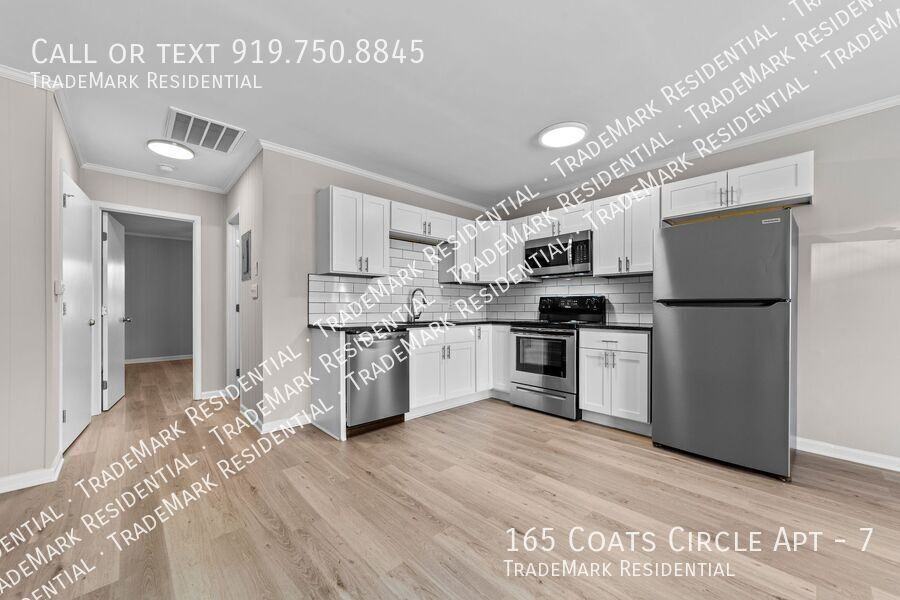 165 Coats Cir #7 - Photo 6 of 14