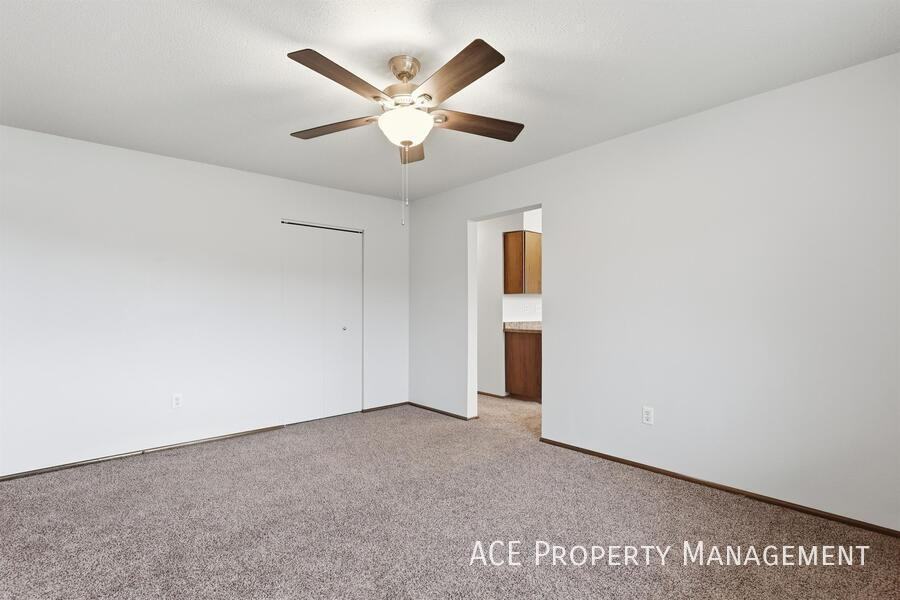 733 Dakota Dr #102 - Photo 6 of 12