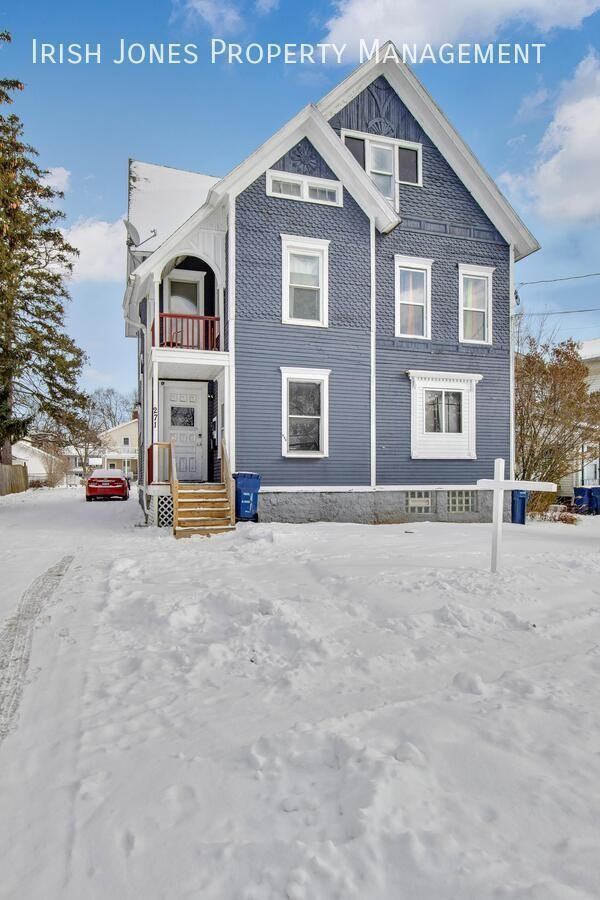 271 Locust St #4 - Photo 2 of 18