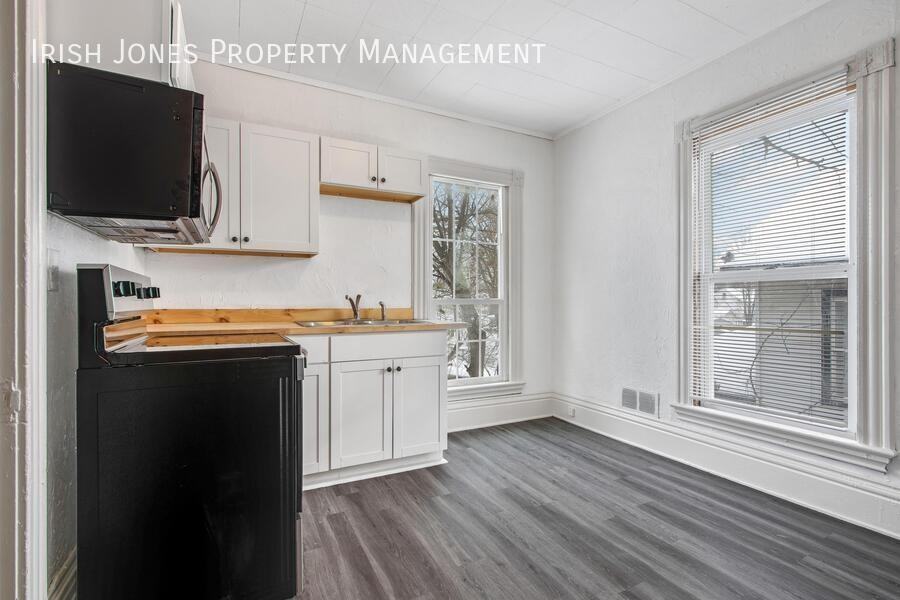 271 Locust St #4 - Photo 3 of 18