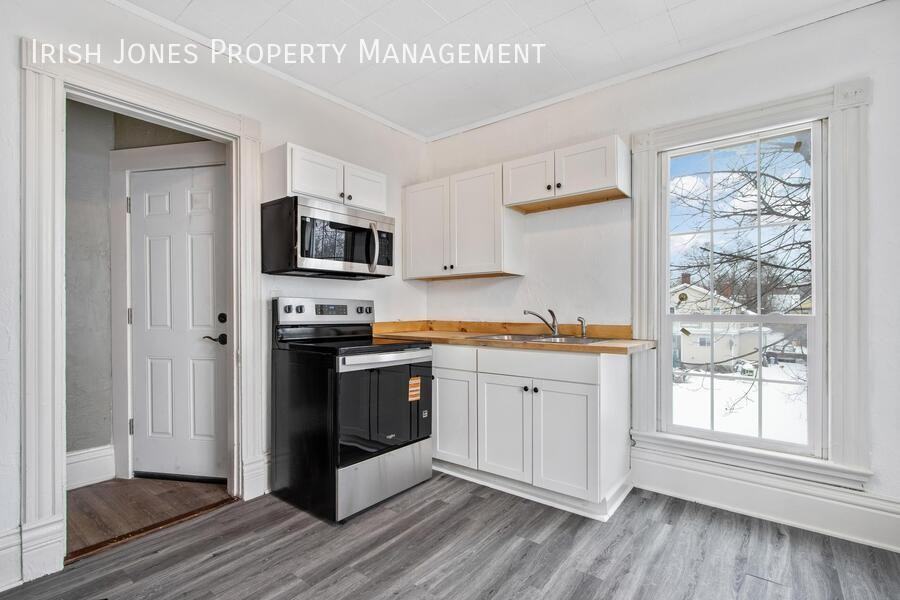 271 Locust St #4 - Photo 5 of 18