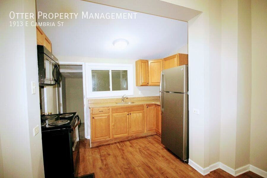 1913 E Cambria St - Photo 7 of 21