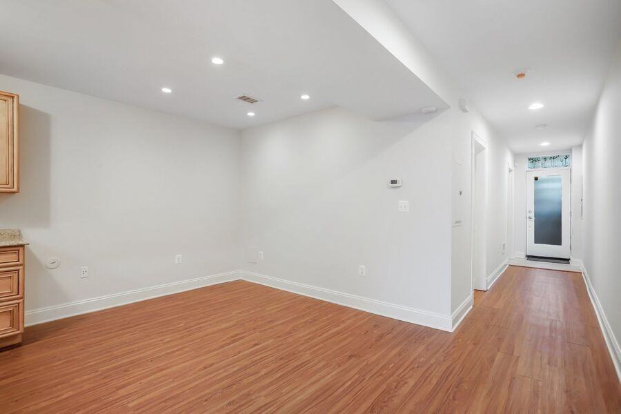 3459 Holmead Pl Nw - Photo 5 of 26