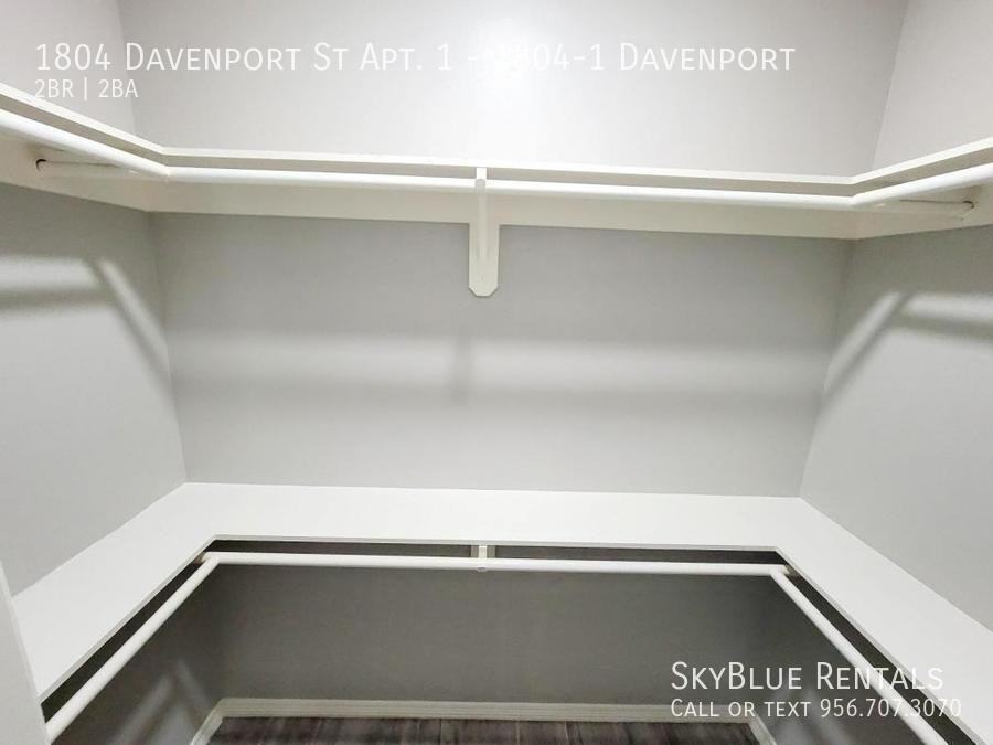 1804 Davenport St Unit 1 - Photo 3 of 21