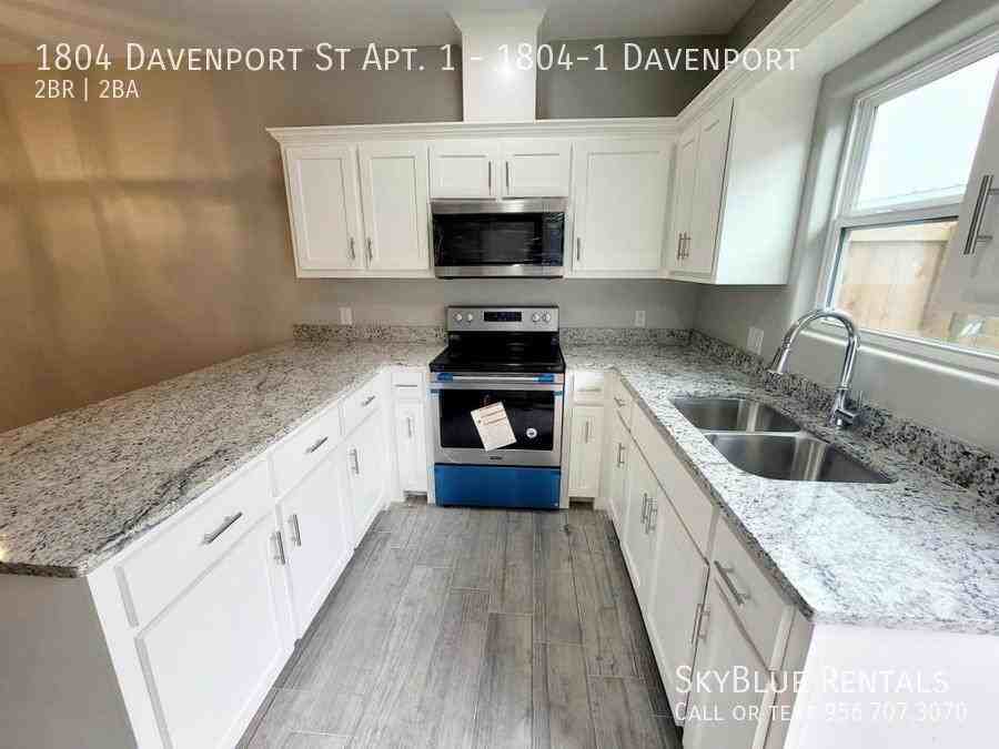 1804 Davenport St Unit 1 - Photo 5 of 21