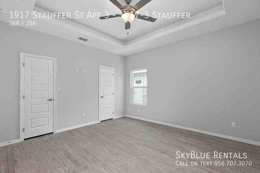 1917 Stauffer St Unit 3 - Photo 6 of 9