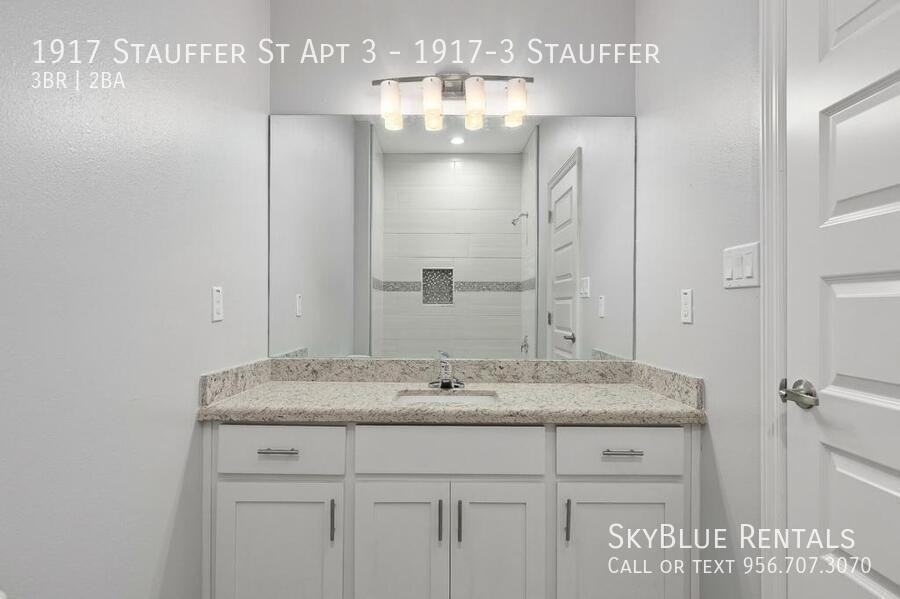 1917 Stauffer St Unit 3 - Photo 7 of 9