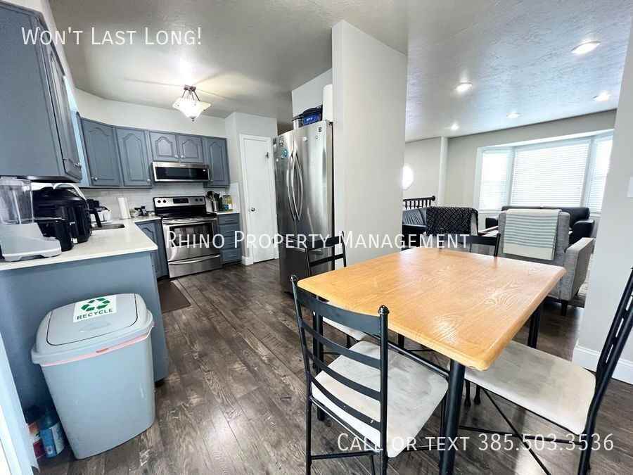 VILLAGE & - Photo 5 of 11