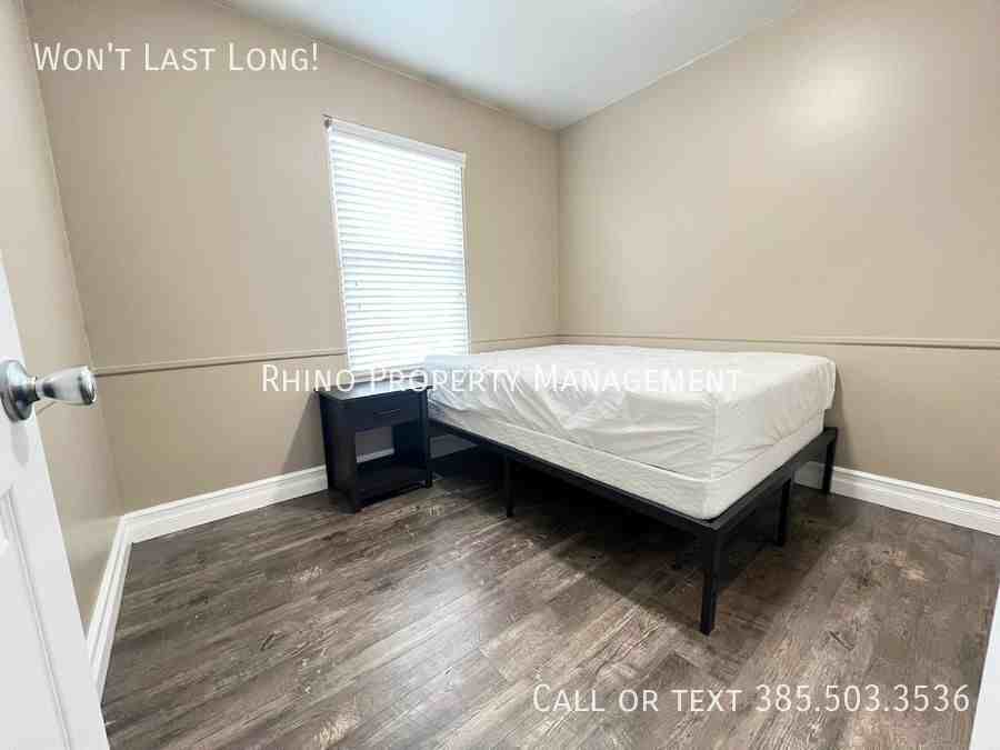 VILLAGE & - Photo 7 of 11