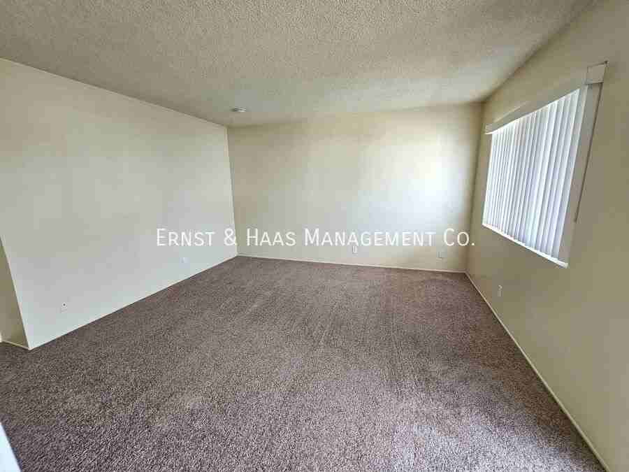 9119 Rose St #08 - Photo 4 of 10