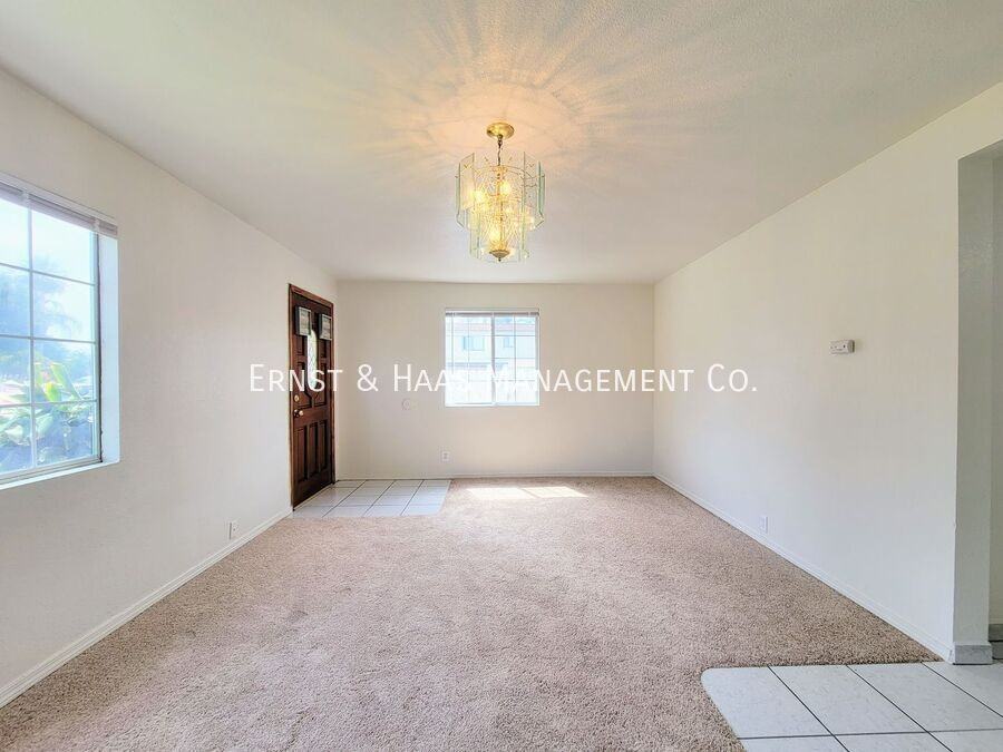 8142 California St - Photo 5 of 24