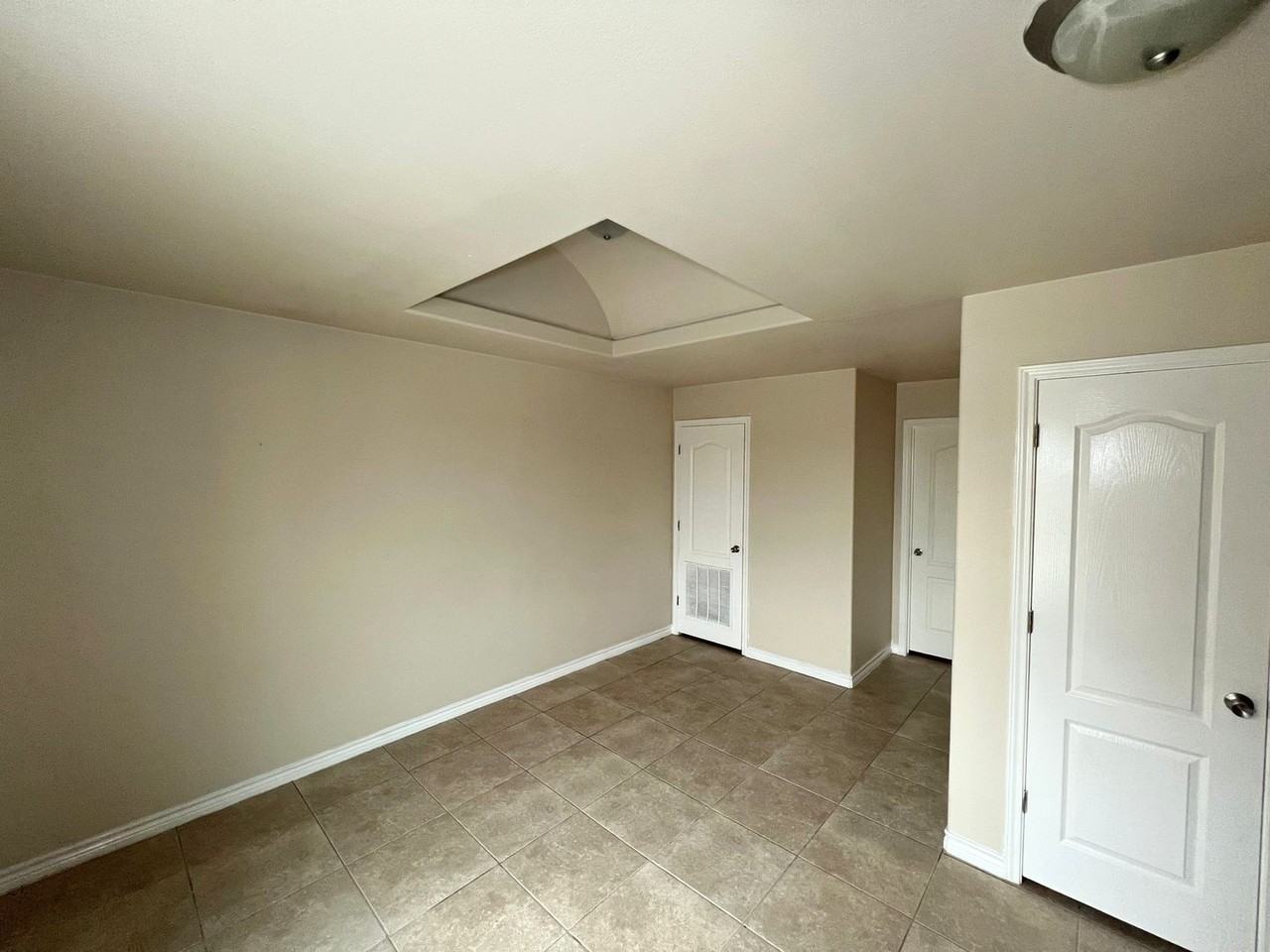 Los Ebanos - Photo 7 of 17